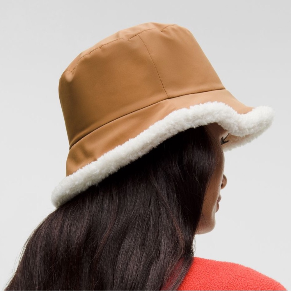 Lululemon Boucle Fleece Reversible Bucket Hat - NWT - Picture 9 of 9